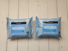 2× Neutrogena Makeup Remover Ultra Soft Cleansing Towelettes 25 Count Per Bag