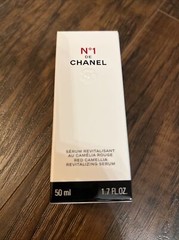 Chanel N°1 De Chanel Red Camellia Revitalizing Serum 50 ml. 1.7 oz. 100%auth. BN