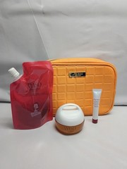 Shiseido WASO Hydrating Skincare Set Cream, Cleanser, Serum, Carrot Extract