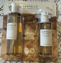 SKIN1004 Madagascar Centella Light Korean Cleansing Oil Set 6.76 OZ & 10.14 OZ