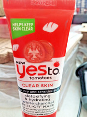 Yes To Tomatoes White Charcoal Peel Off Mask Clear Detoxifying Hydrating 2oz