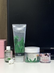 Korean Beauty Skincare Lot of 4 Items, Full Size