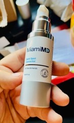 Miami MD/MiamiMD Face & Hands DARK SPOT CORRECTOR – 1 fl. oz./30ml. – NIB!