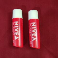 NIVEA Strawberry Tinted Lip Care Stick Balm SPF 15 Red 0.17 oz Lot of 2