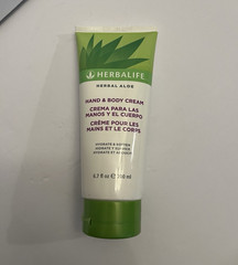 Herbalife Herbal Aloe Hydrating Hand & Body Cream Aloe & Shea Paraben-Free 6.7