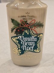 Bath & Body Works Vanilla Bean Noel Lotion 8 fl oz 236 mL New