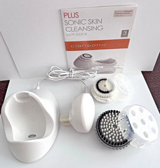 Clarisonic PLUS Sonic Skin Cleansing – 2 NEW BRUSHES with CHARGING BASE CRADLE