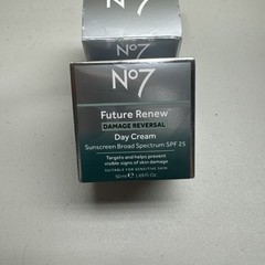 No 7 Future Renew Damage Reversal Day Cream 1.7 oz Sensitive Skin SPF 25 4744